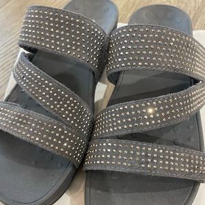 Vionic wedge sandals